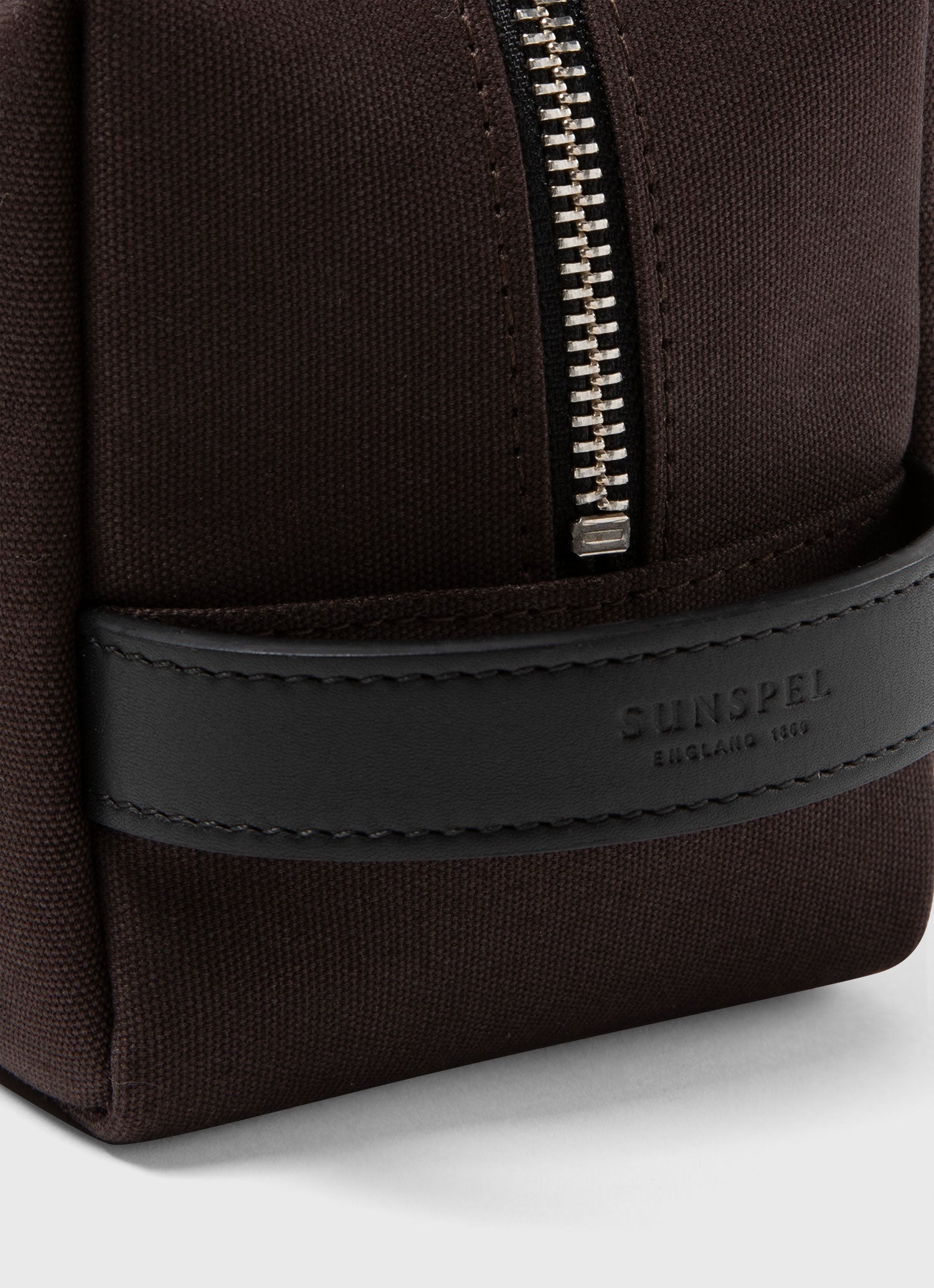 Trousse de toilette marron