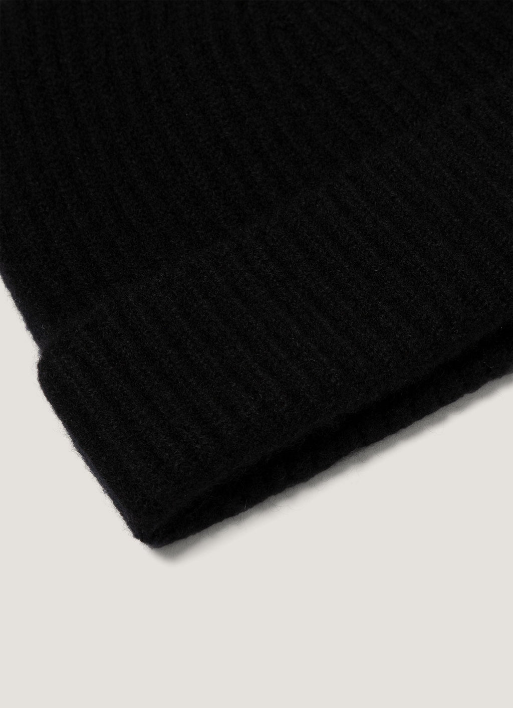 Bonnet côtelé en cachemire noir
