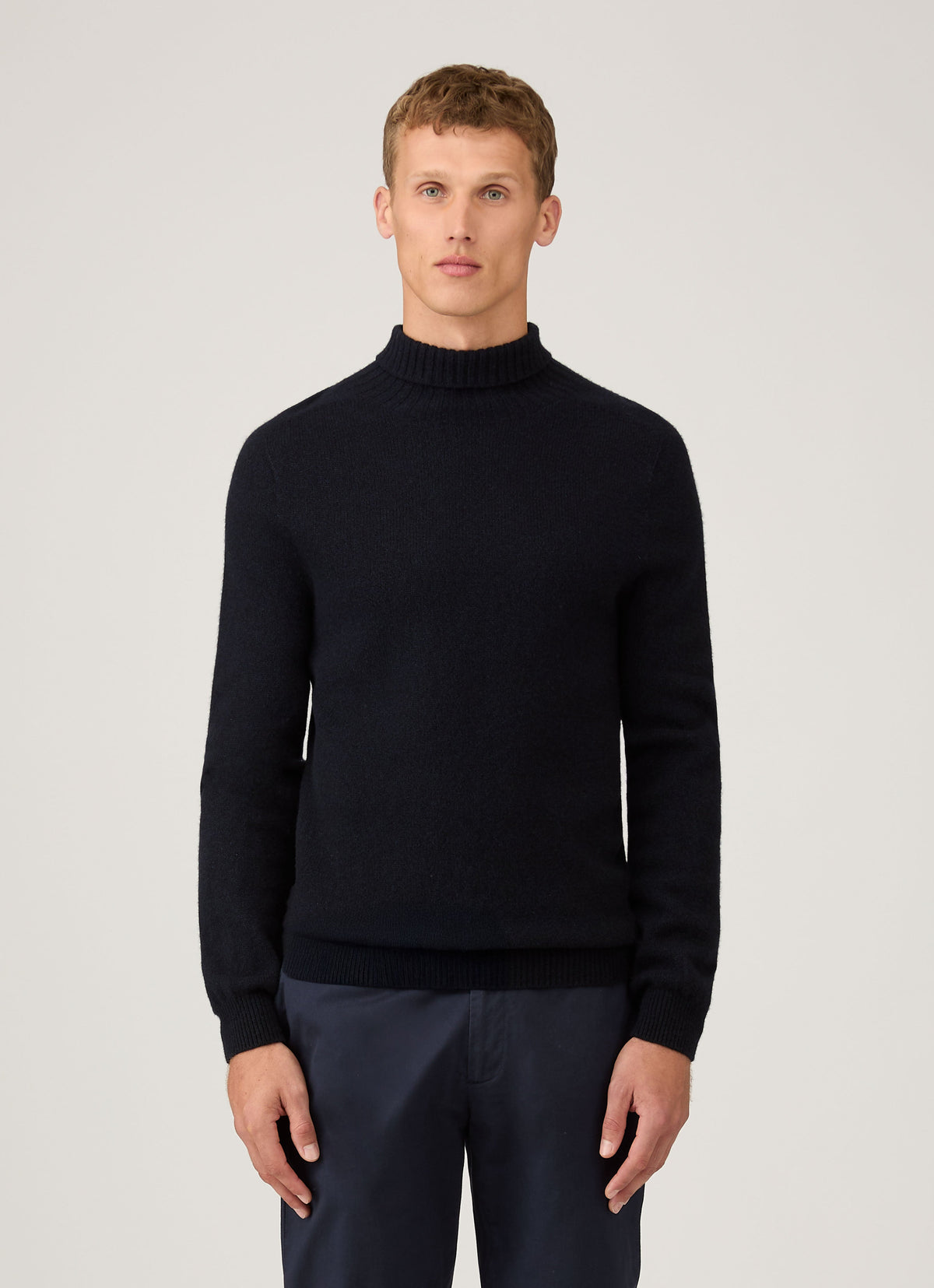 Col roulé en lambswool pour homme, coloris mouliné bleu marine foncé