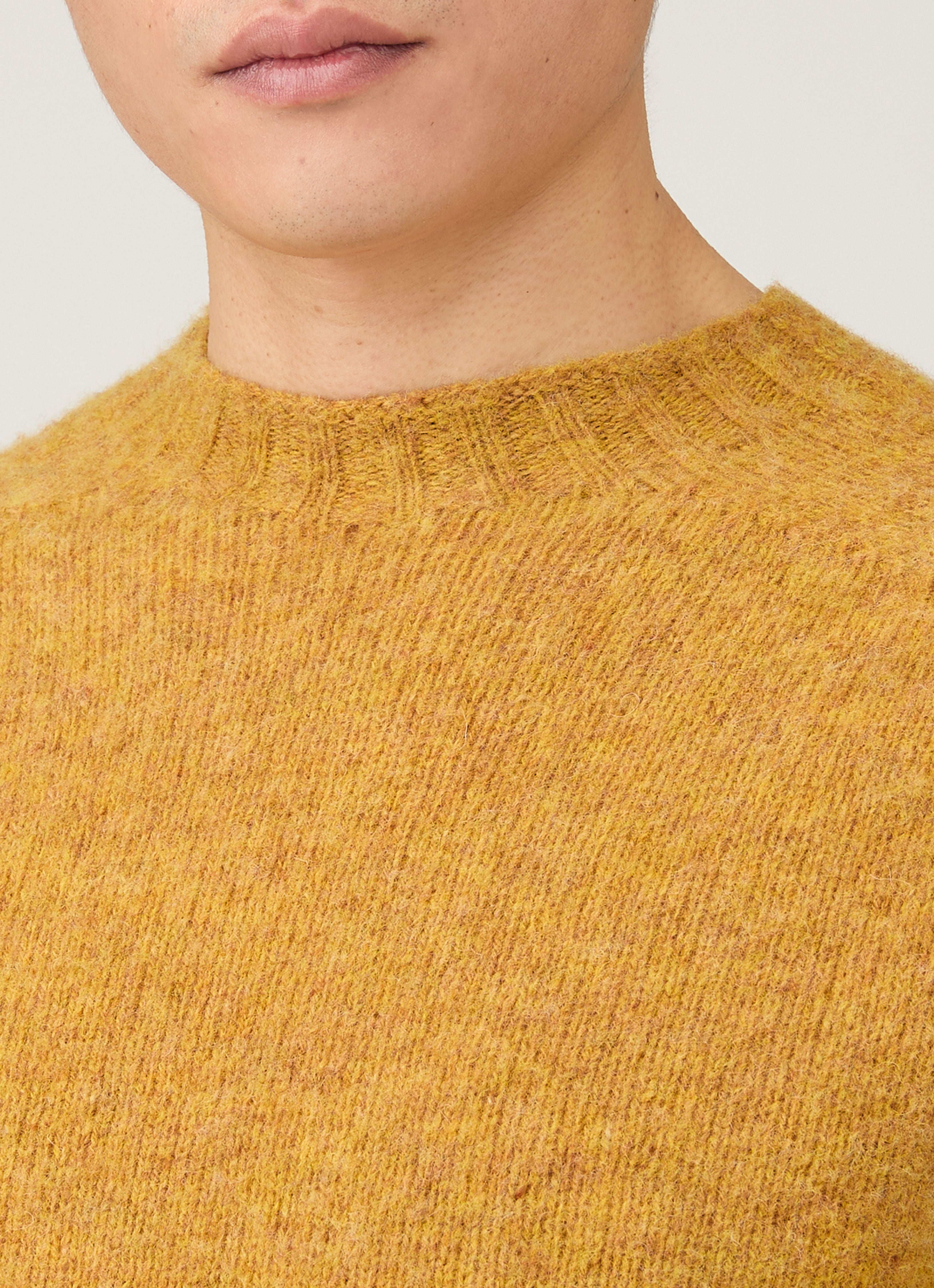 Pull ras-du-cou homme safran