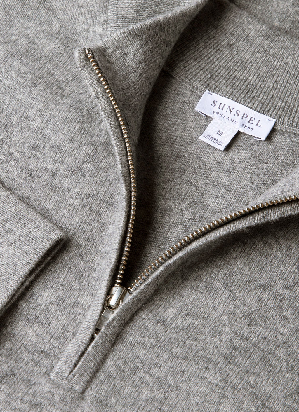 Pull en cachemire demi-zippé pour homme en gris chiné