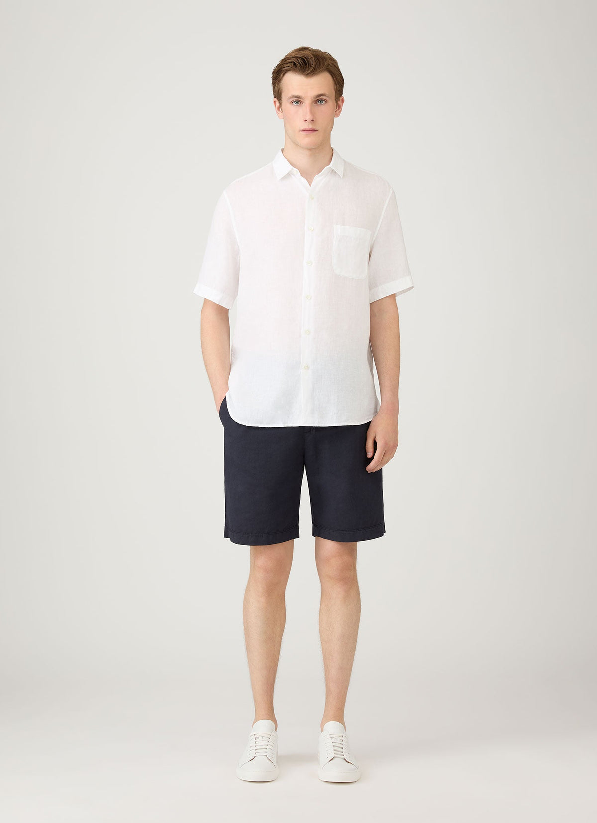 Shorts chino pour hommes bleu marine