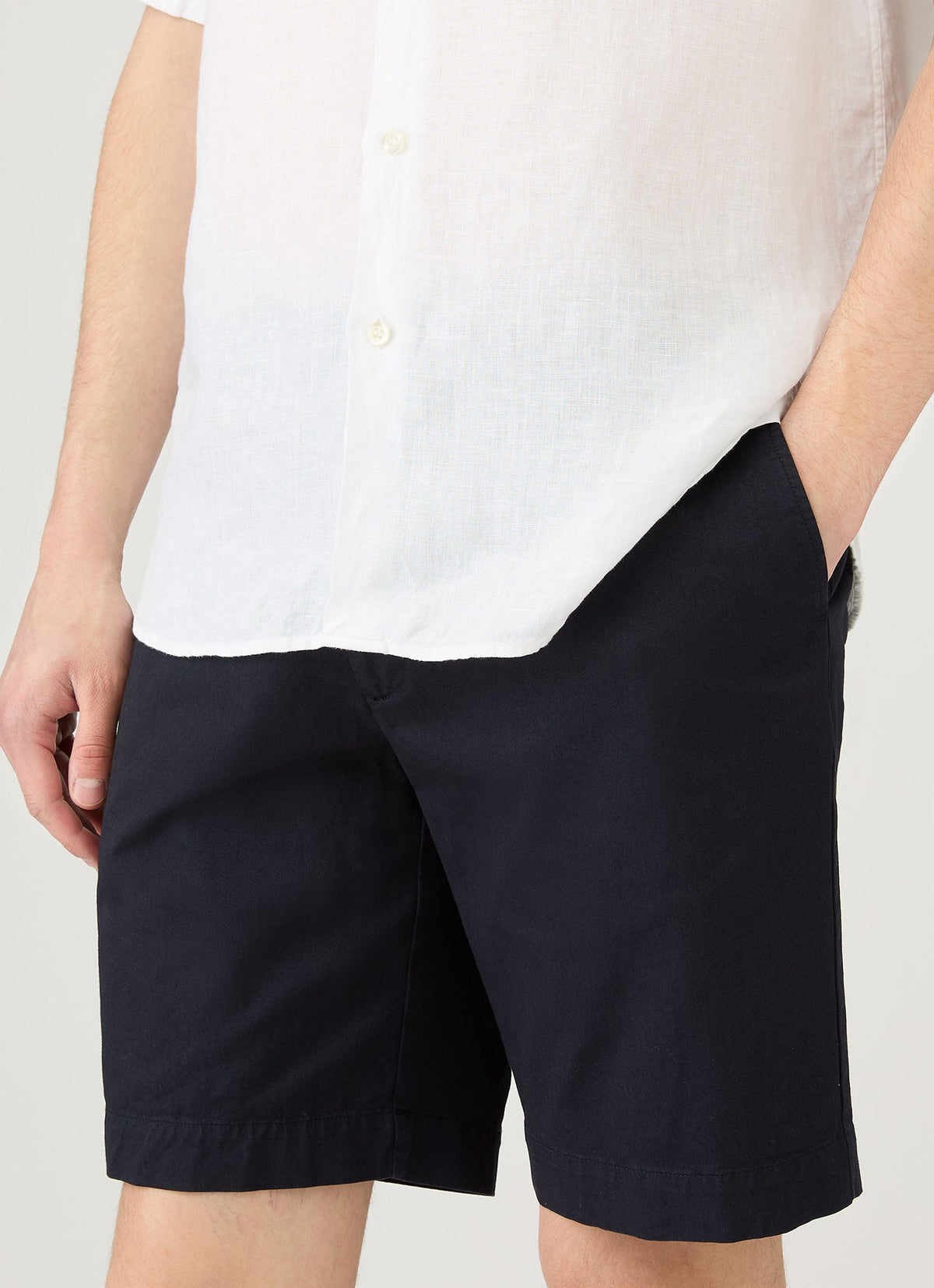 Shorts chino pour hommes bleu marine