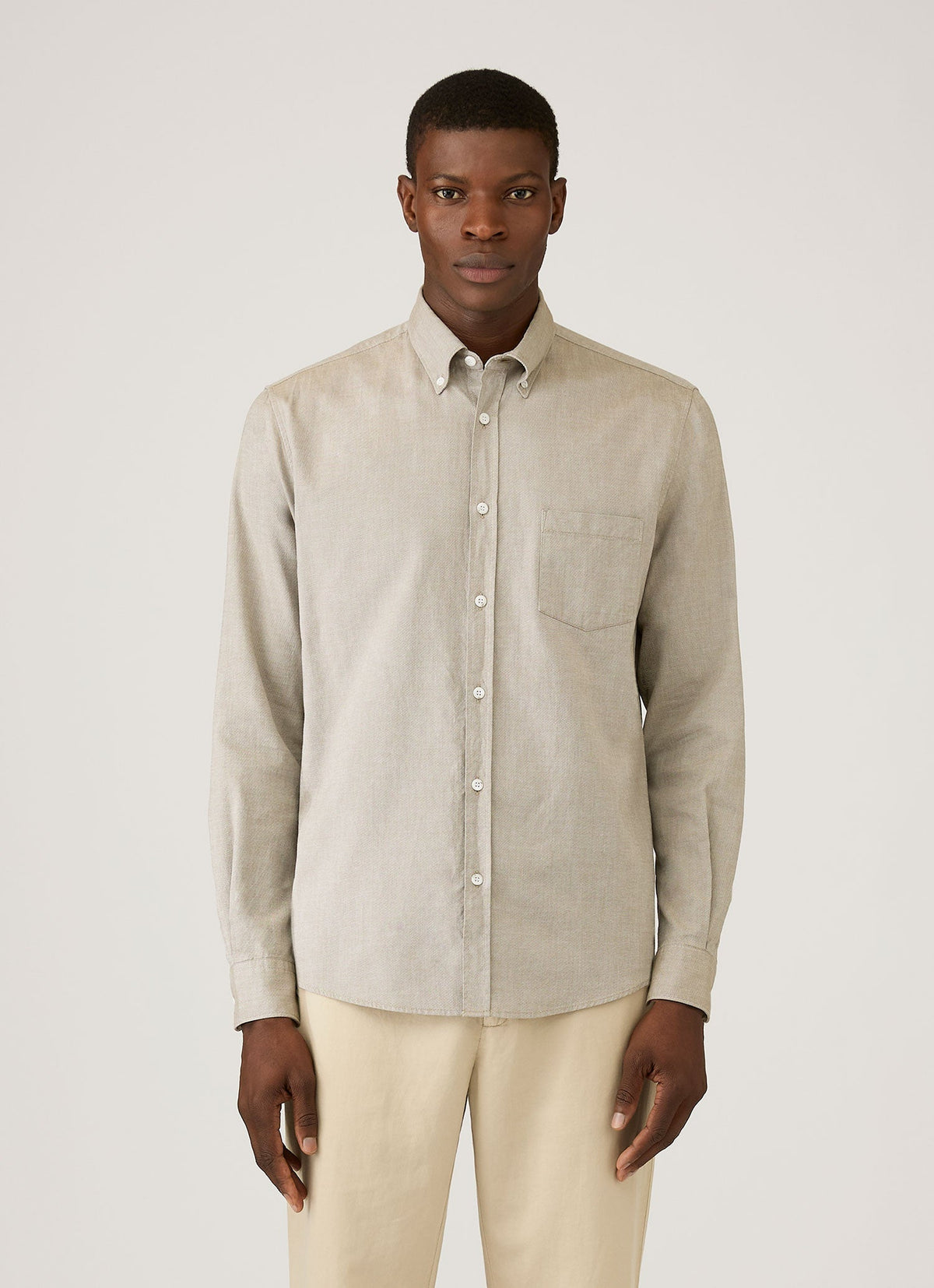 Chemise Oxford boutonnée pour homme en kaki clair