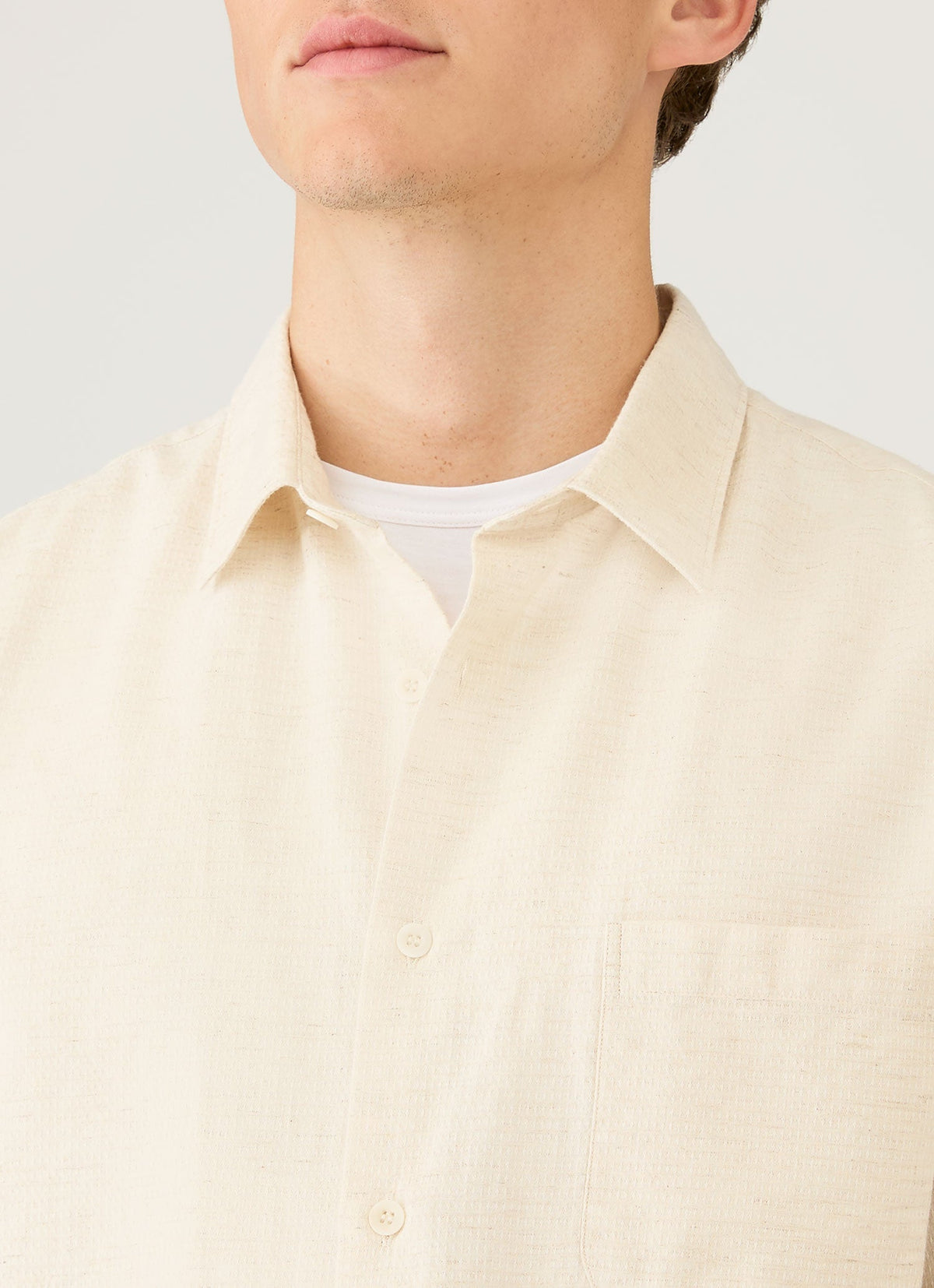 Chemise homme manches courtes en coton et lin écrue