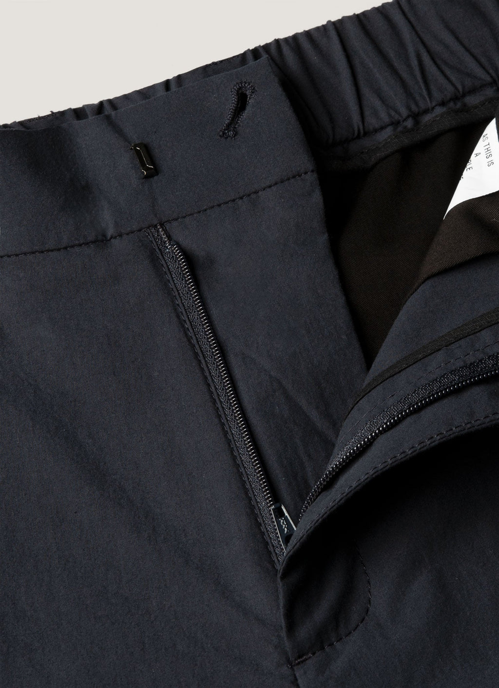 Men's Lightweight Cotton Poplin Trouser in Navy