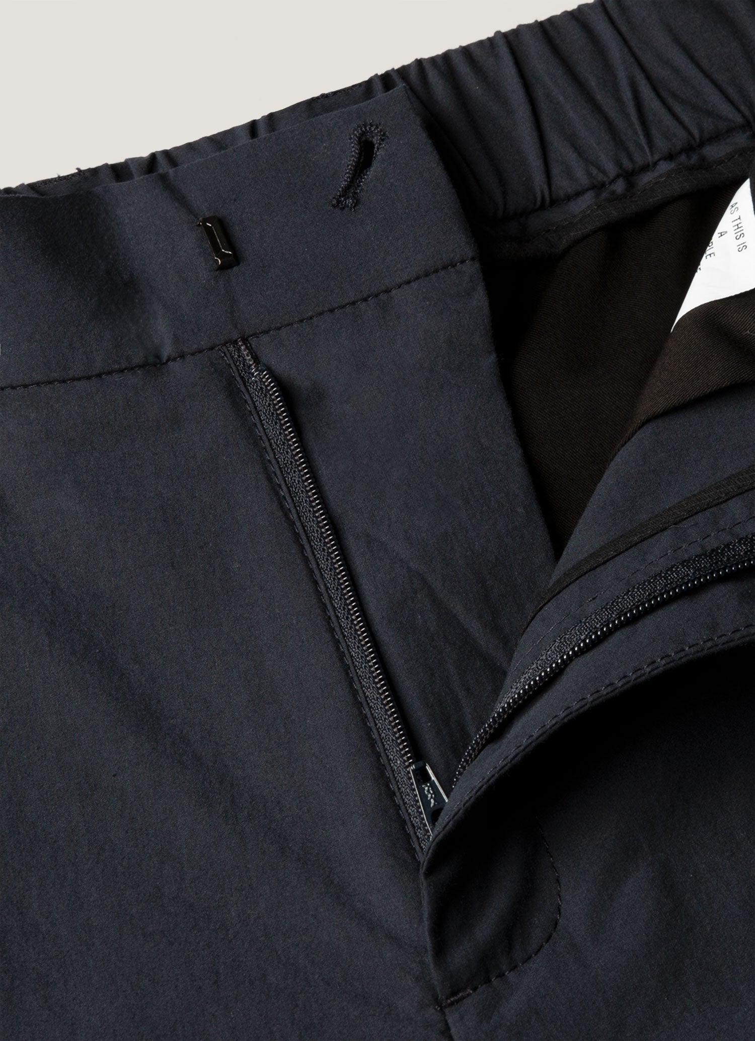 Men's Lightweight Cotton Poplin Trouser in Navy